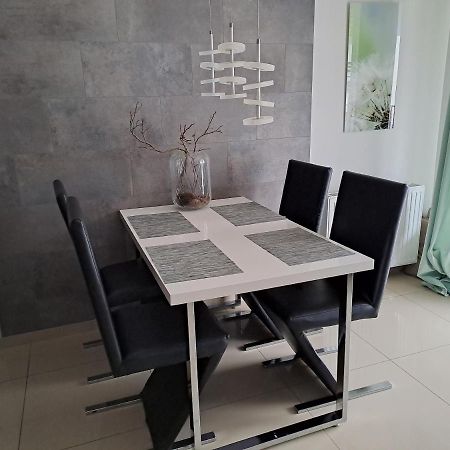 Apartament -Sweet Home Lubiń Esterno foto
